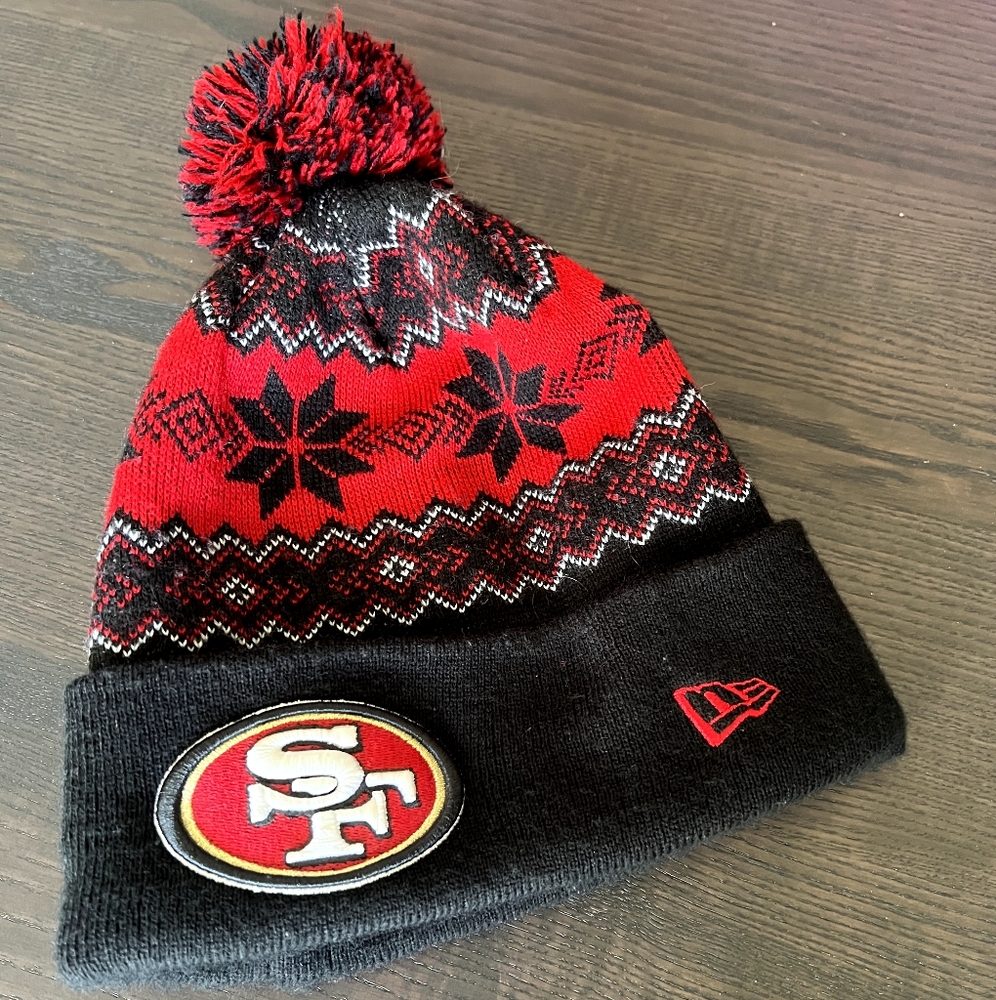 New Era Kids Black and Red Beanie